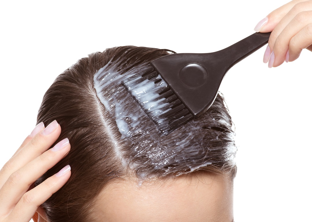 Does hair dye kill lice?
